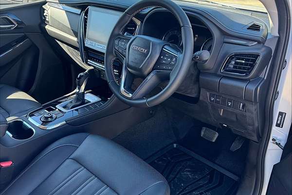 2024 Isuzu MU-X LS-T