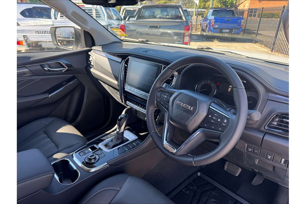 2024 Isuzu MU-X LS-T