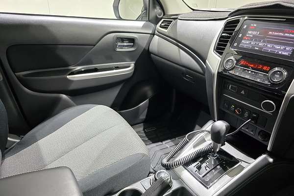 2023 Mitsubishi Triton GLS MR 4X4