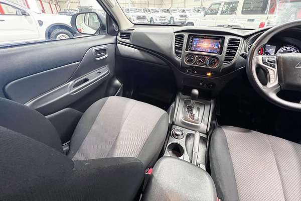 2021 Mitsubishi Triton GLX MR 4X4