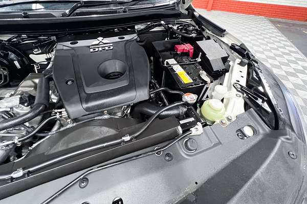 2021 Mitsubishi Triton GLX MR 4X4