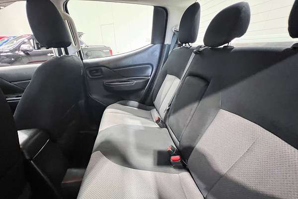 2021 Mitsubishi Triton GLX MR 4X4