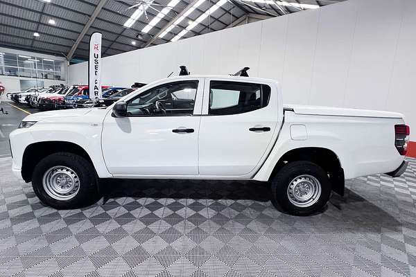 2021 Mitsubishi Triton GLX MR 4X4