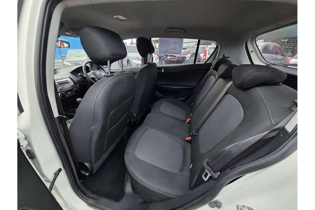 2011 Volkswagen Polo 77TSI Comfortline 6R
