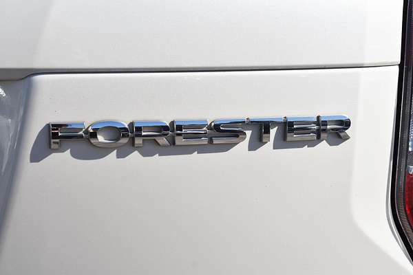 2014 Subaru Forester 2.5i-S S4