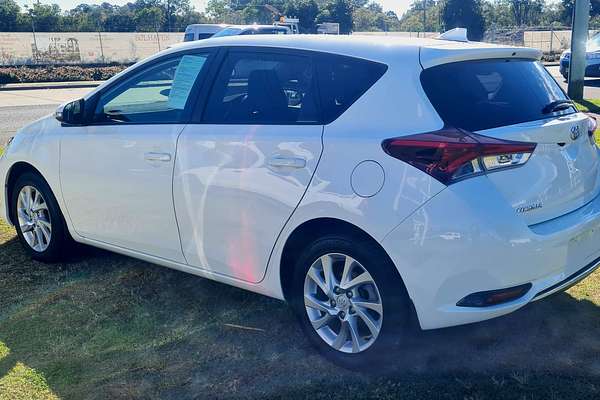 2017 Toyota Corolla Ascent Sport ZRE182R
