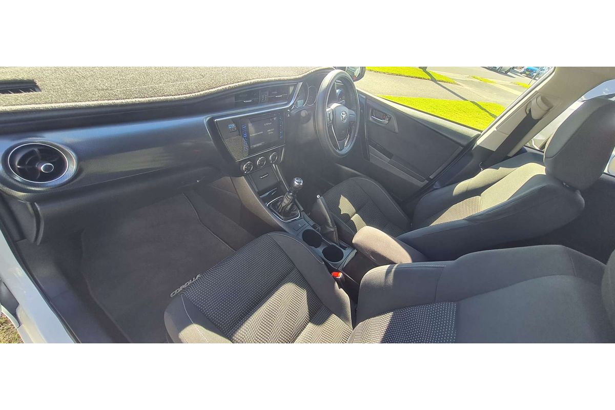 2017 Toyota Corolla Ascent Sport ZRE182R