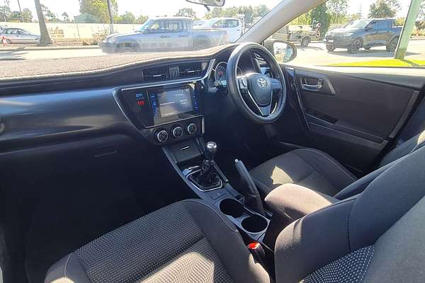 2017 Toyota Corolla Ascent Sport ZRE182R