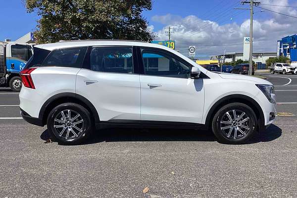 2025 Mahindra XUV700 AX7L