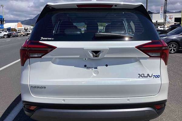2025 Mahindra XUV700 AX7L