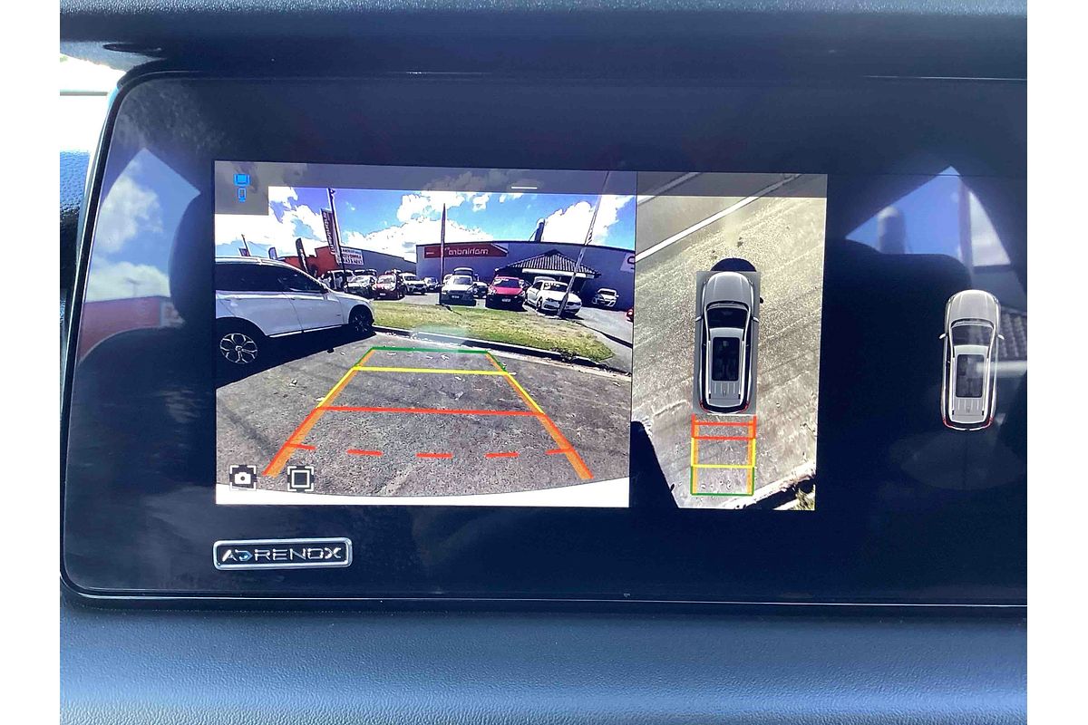 2025 Mahindra XUV700 AX7L
