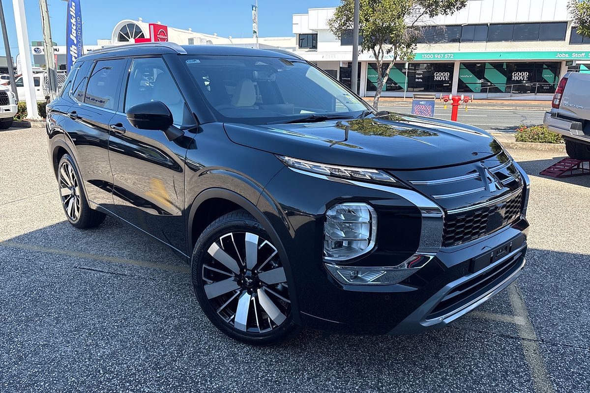 2025 Mitsubishi Outlander Exceed ZM