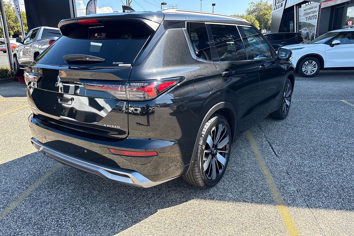 2025 Mitsubishi Outlander Exceed ZM