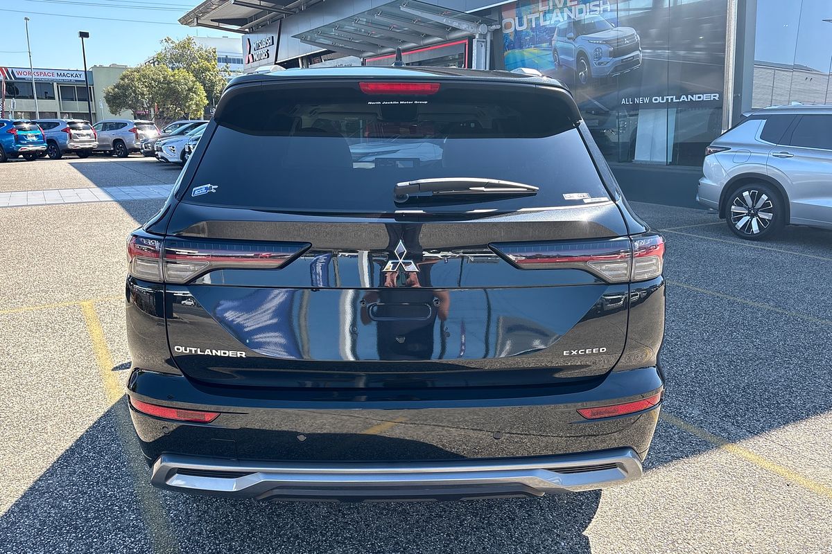 2025 Mitsubishi Outlander Exceed ZM