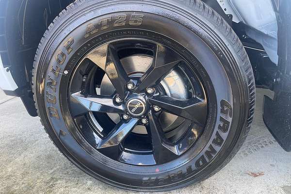 2025 Isuzu D-MAX X-RIDER 4X4