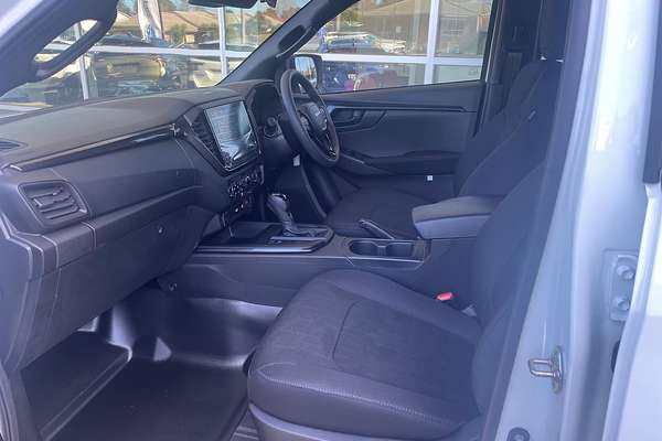 2025 Isuzu D-MAX X-RIDER 4X4