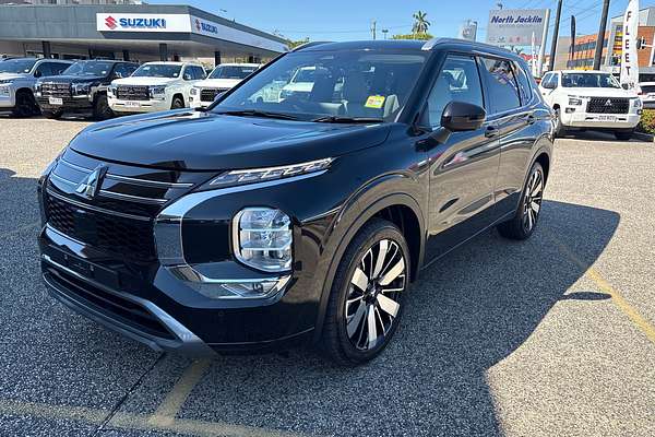 2025 Mitsubishi Outlander Exceed ZM