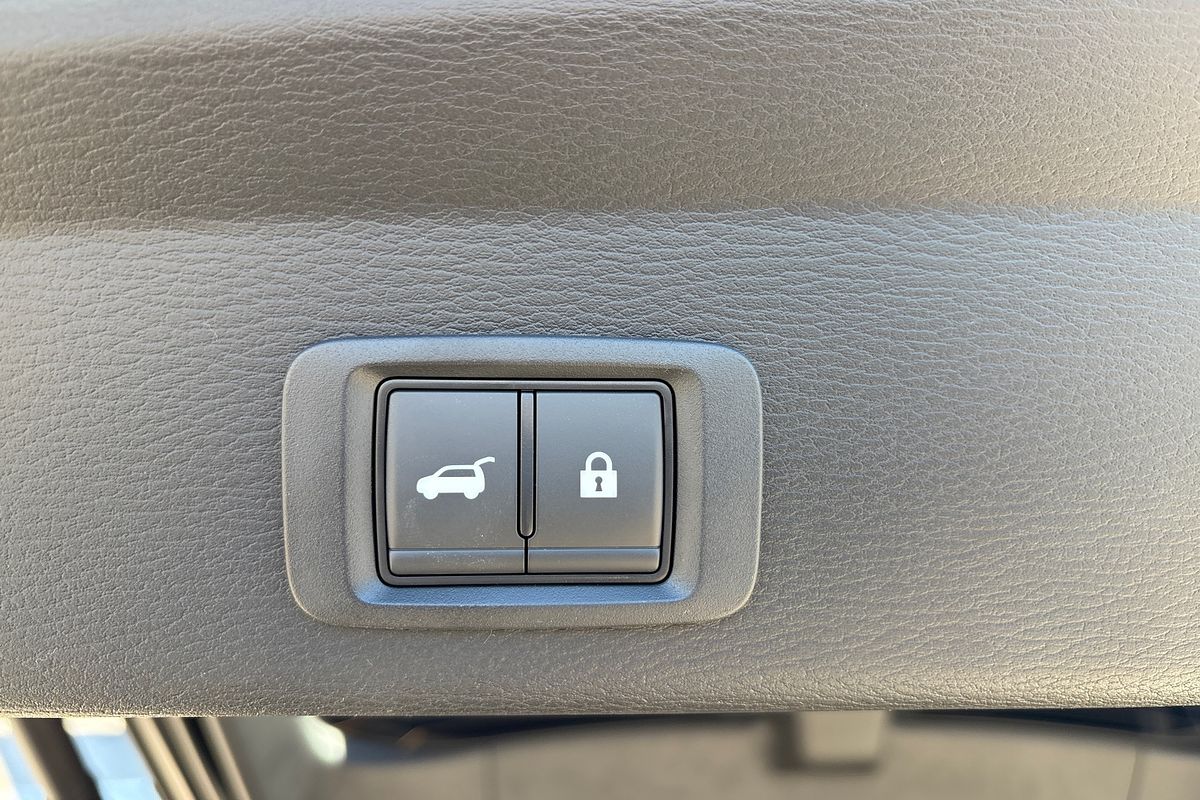 2025 Mitsubishi Outlander Exceed ZM