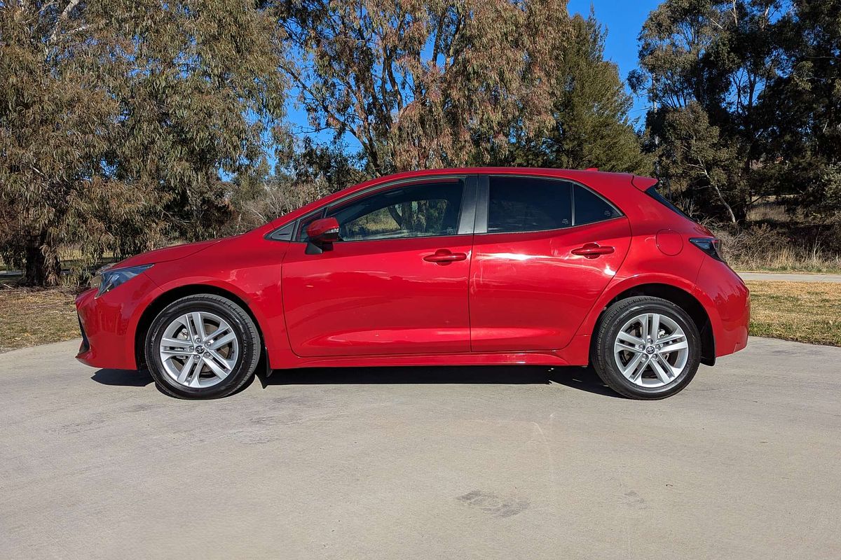2020 Toyota Corolla Ascent Sport MZEA12R
