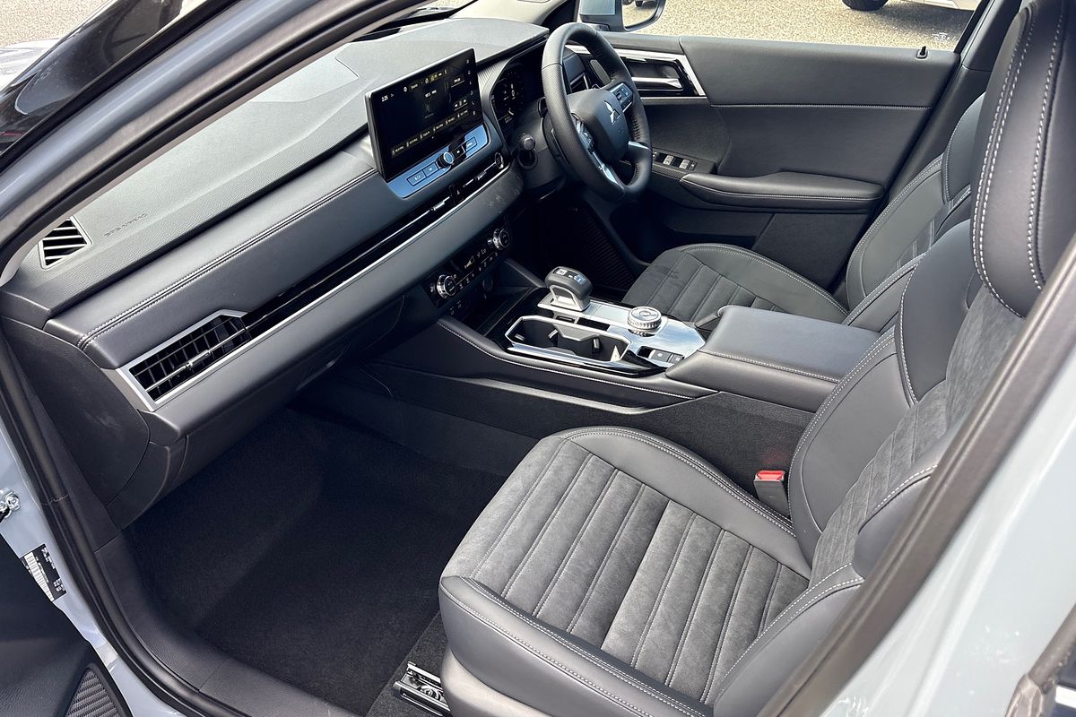 2025 Mitsubishi Outlander Aspire ZM