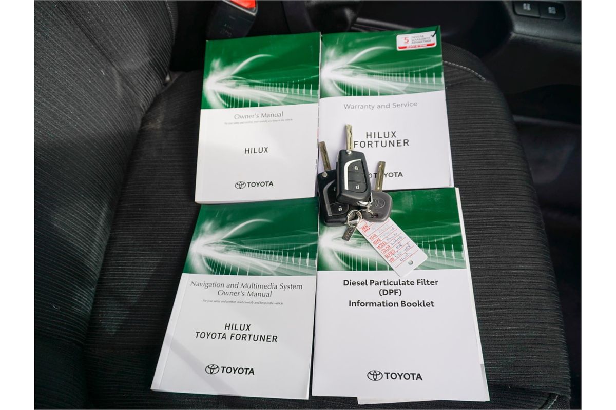 2021 Toyota Hilux SR GUN126R 4X4