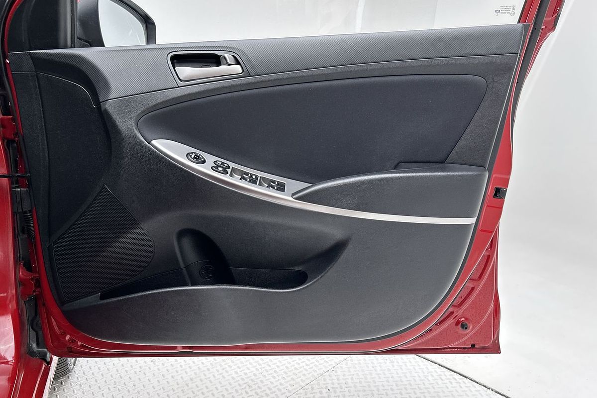 2018 Hyundai Accent Sport RB6