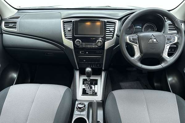 2021 Mitsubishi Triton GLX-R MR 4X4