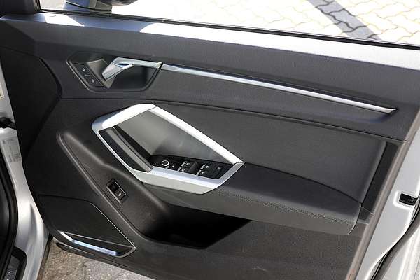 2020 Audi Q3 35 TFSI Launch Edition F3