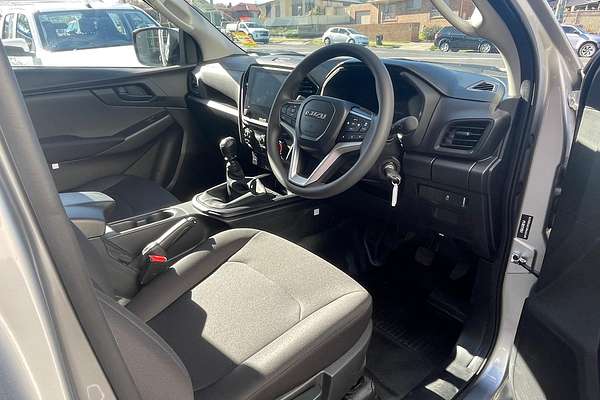 2025 Isuzu D-MAX SX High Ride Rear Wheel Drive