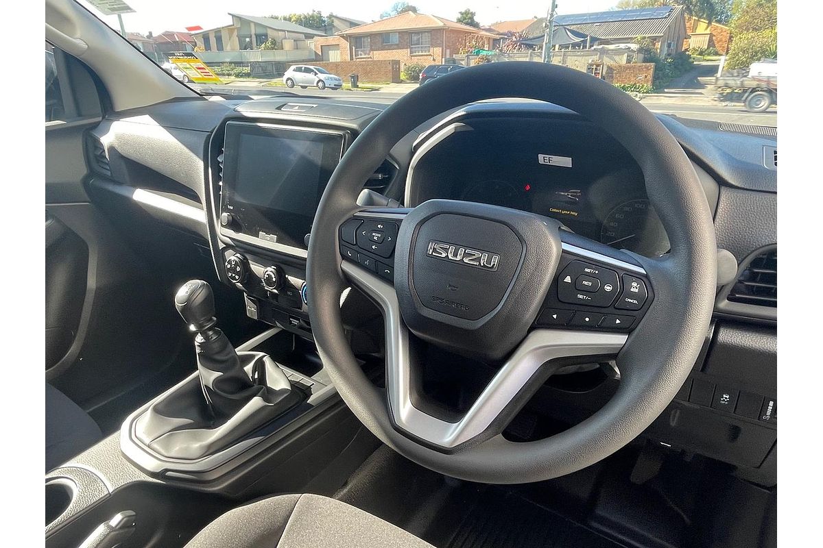 2025 Isuzu D-MAX SX High Ride Rear Wheel Drive