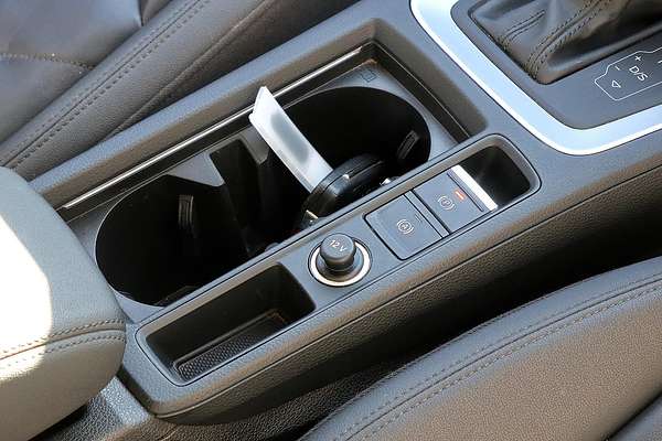 2020 Audi Q3 35 TFSI Launch Edition F3