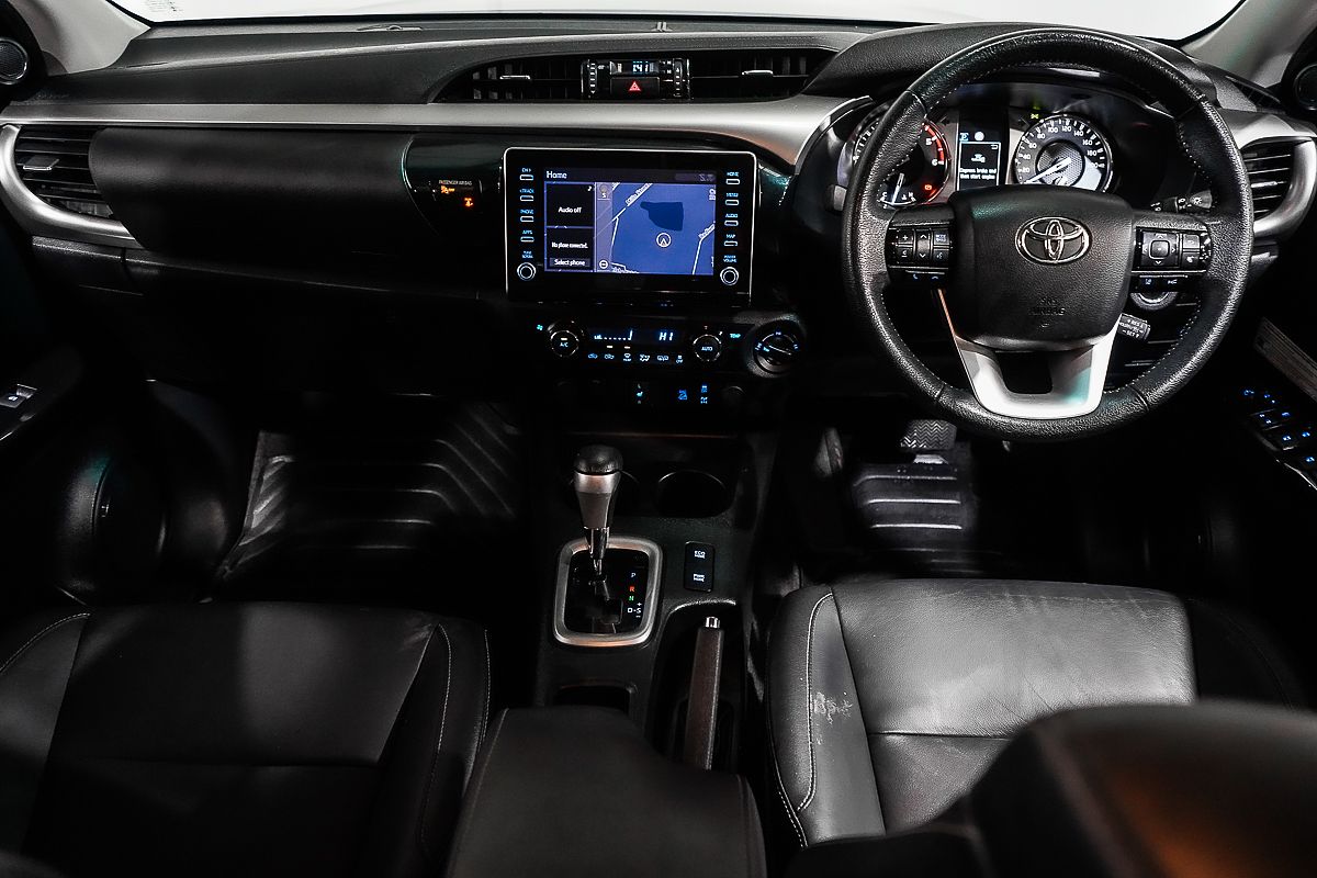 2021 Toyota Hilux SR5 GUN126R 4X4