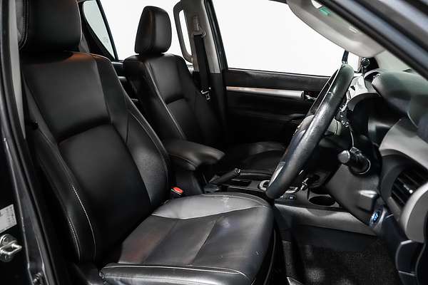 2021 Toyota Hilux SR5 GUN126R 4X4