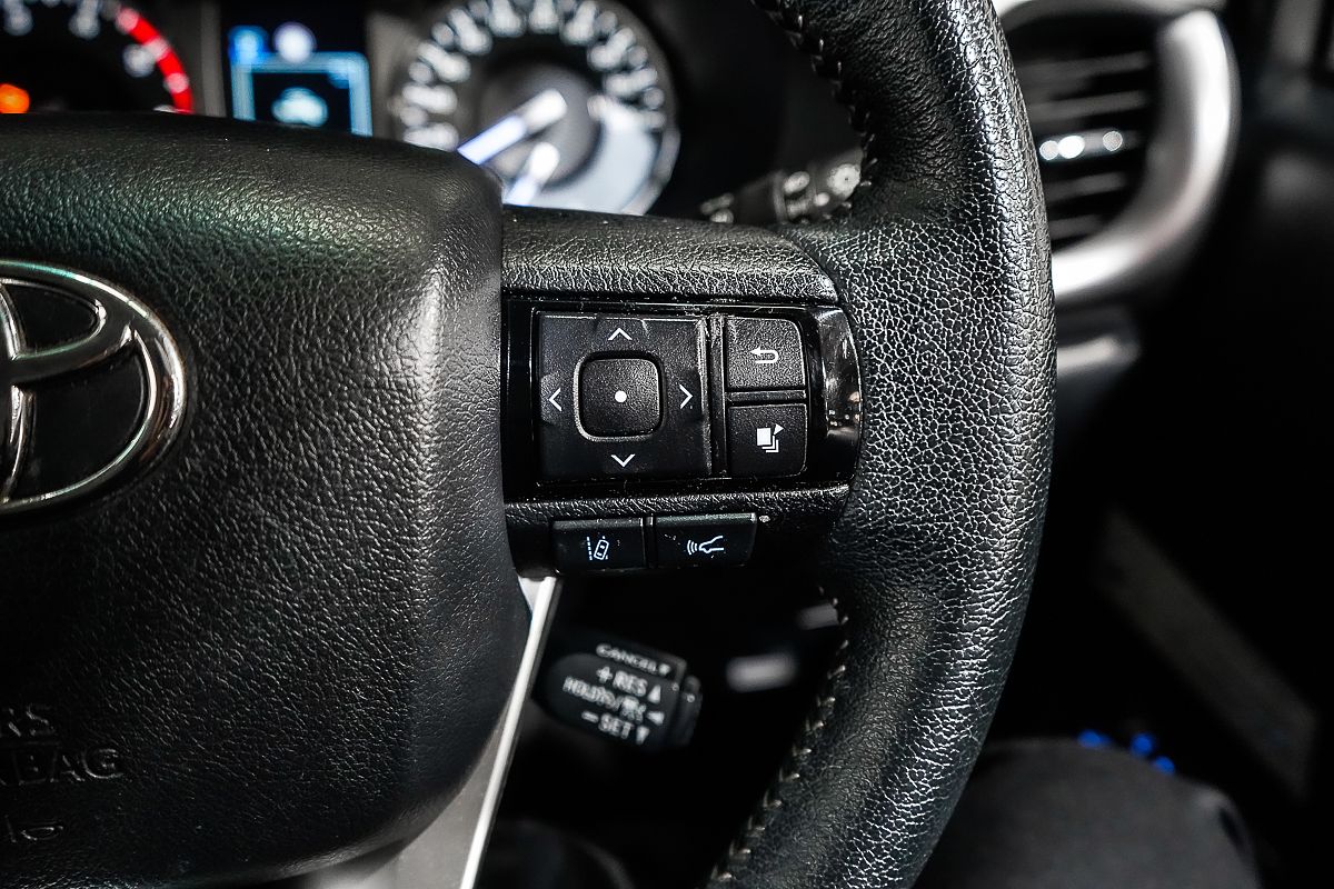 2021 Toyota Hilux SR5 GUN126R 4X4