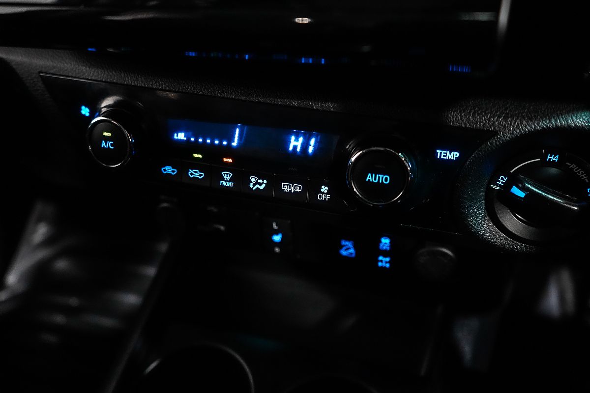 2021 Toyota Hilux SR5 GUN126R 4X4