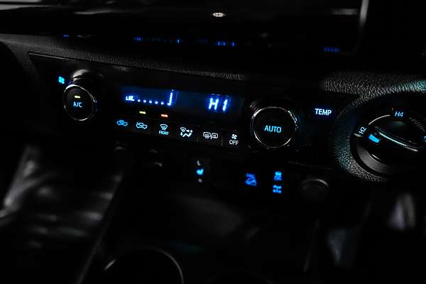2021 Toyota Hilux SR5 GUN126R 4X4