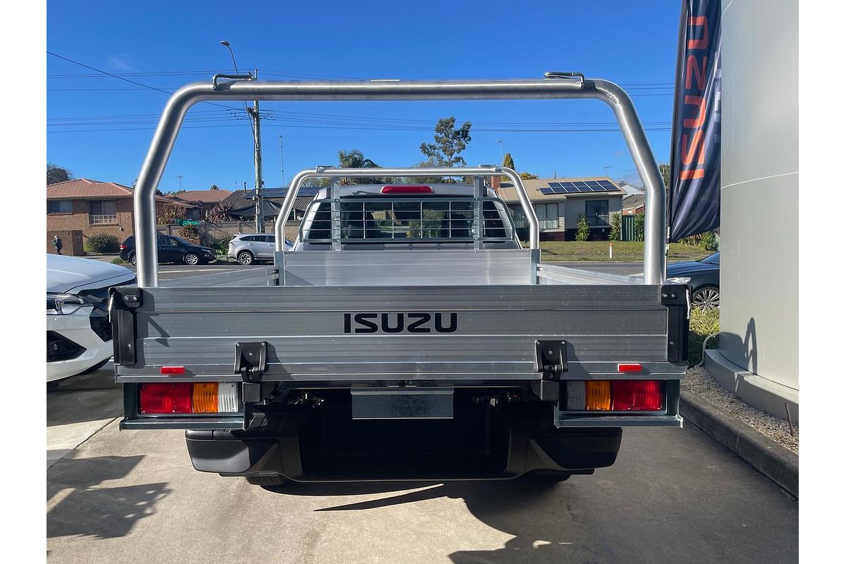 2025 Isuzu D-MAX SX 4X4