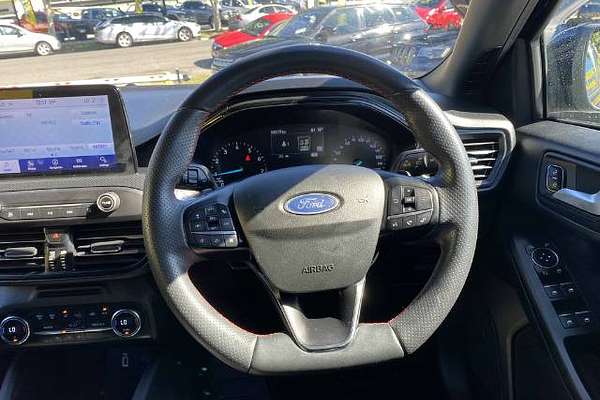 2020 Ford Focus ST-Line SA