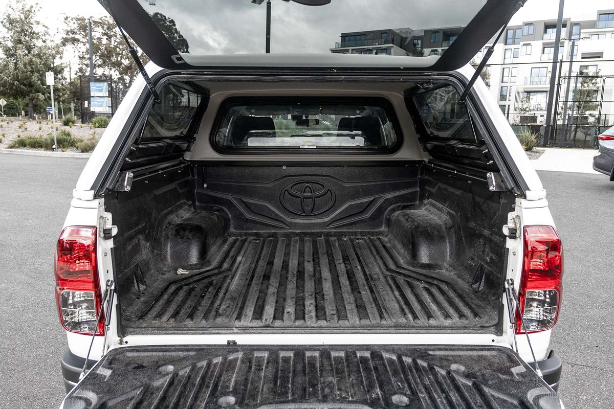 2023 Toyota Hilux SR GUN126R
