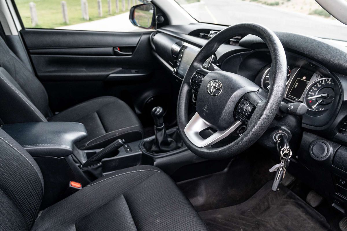 2023 Toyota Hilux SR GUN126R
