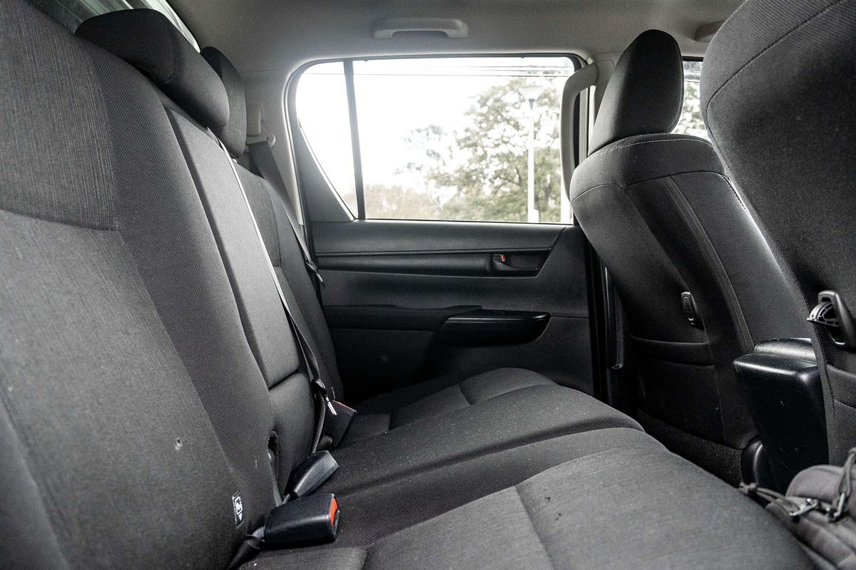 2023 Toyota Hilux SR GUN126R