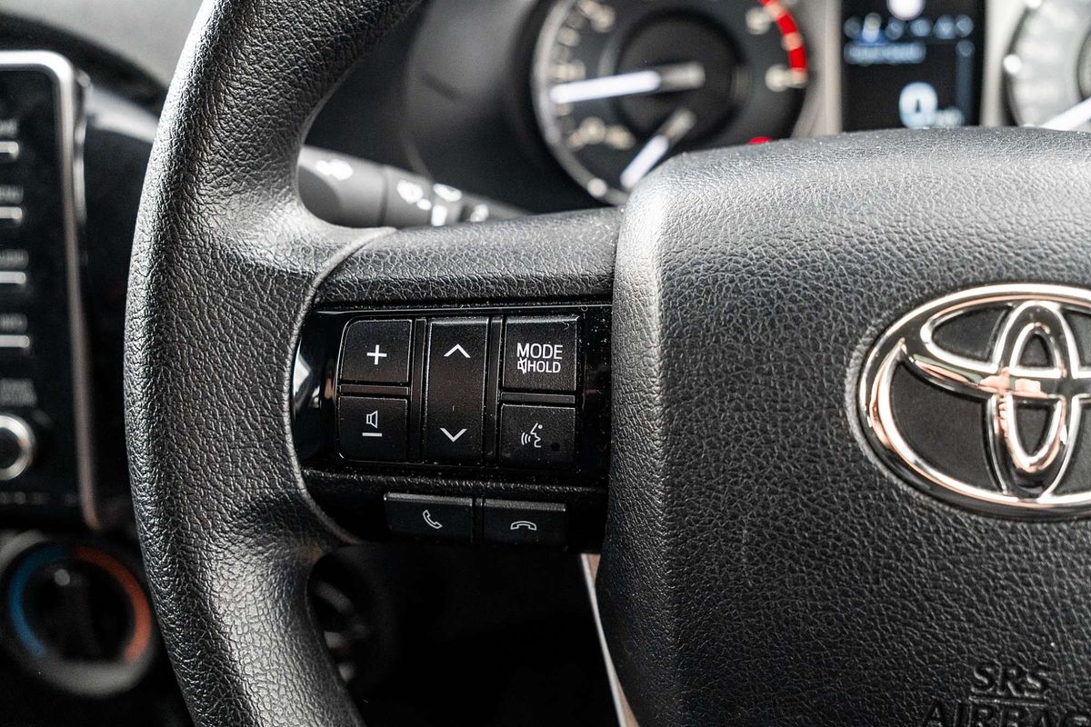 2023 Toyota Hilux SR GUN126R
