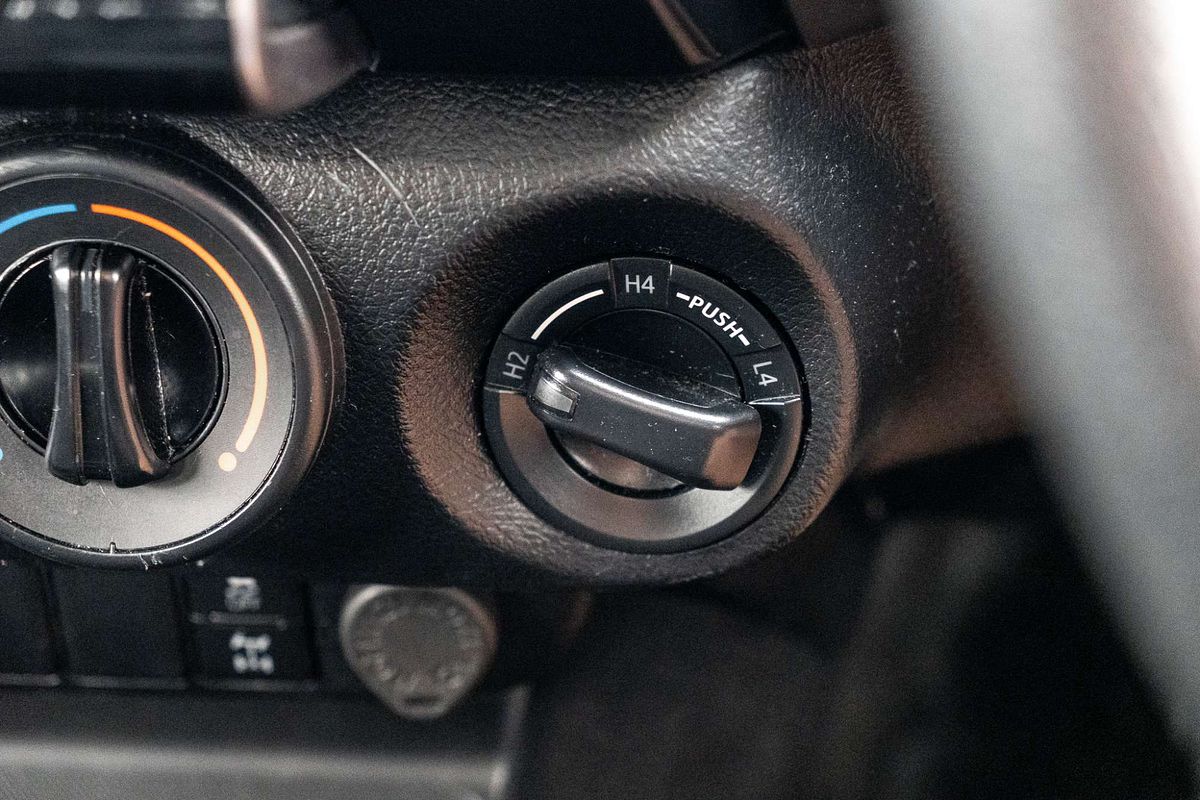 2023 Toyota Hilux SR GUN126R