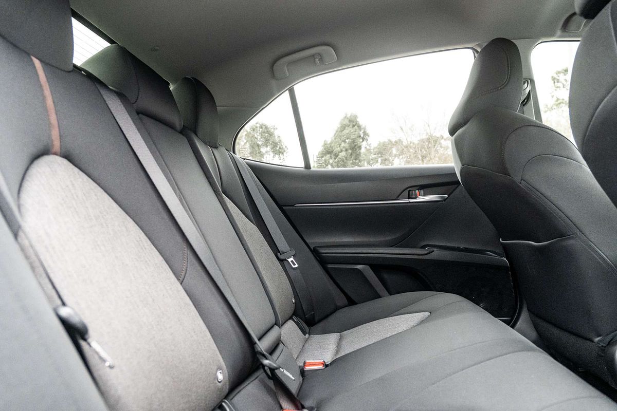 2020 Toyota Camry Ascent AXVH71R