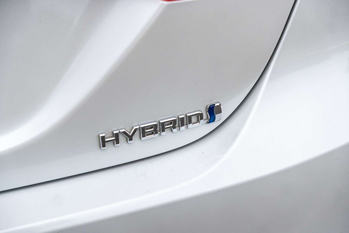 2020 Toyota Camry Ascent AXVH71R