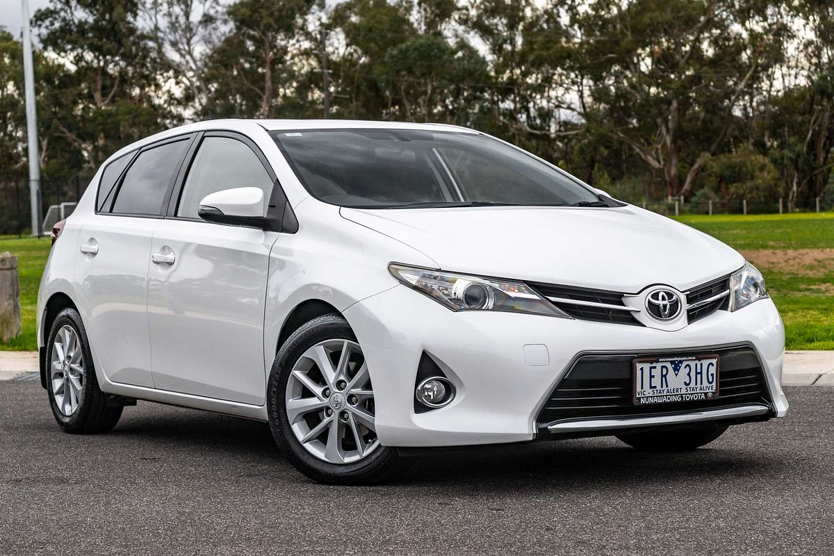 2015 Toyota Corolla Ascent Sport ZRE182R