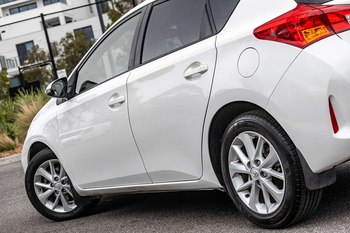 2015 Toyota Corolla Ascent Sport ZRE182R