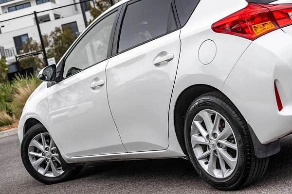 2015 Toyota Corolla Ascent Sport ZRE182R