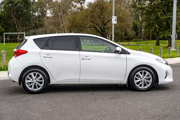 2015 Toyota Corolla Ascent Sport ZRE182R