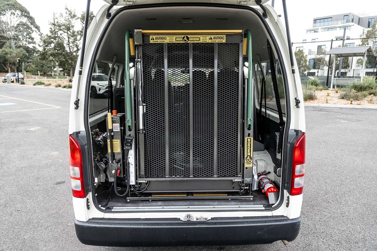 2017 Toyota Hiace COMMUTER KDH223R MY16